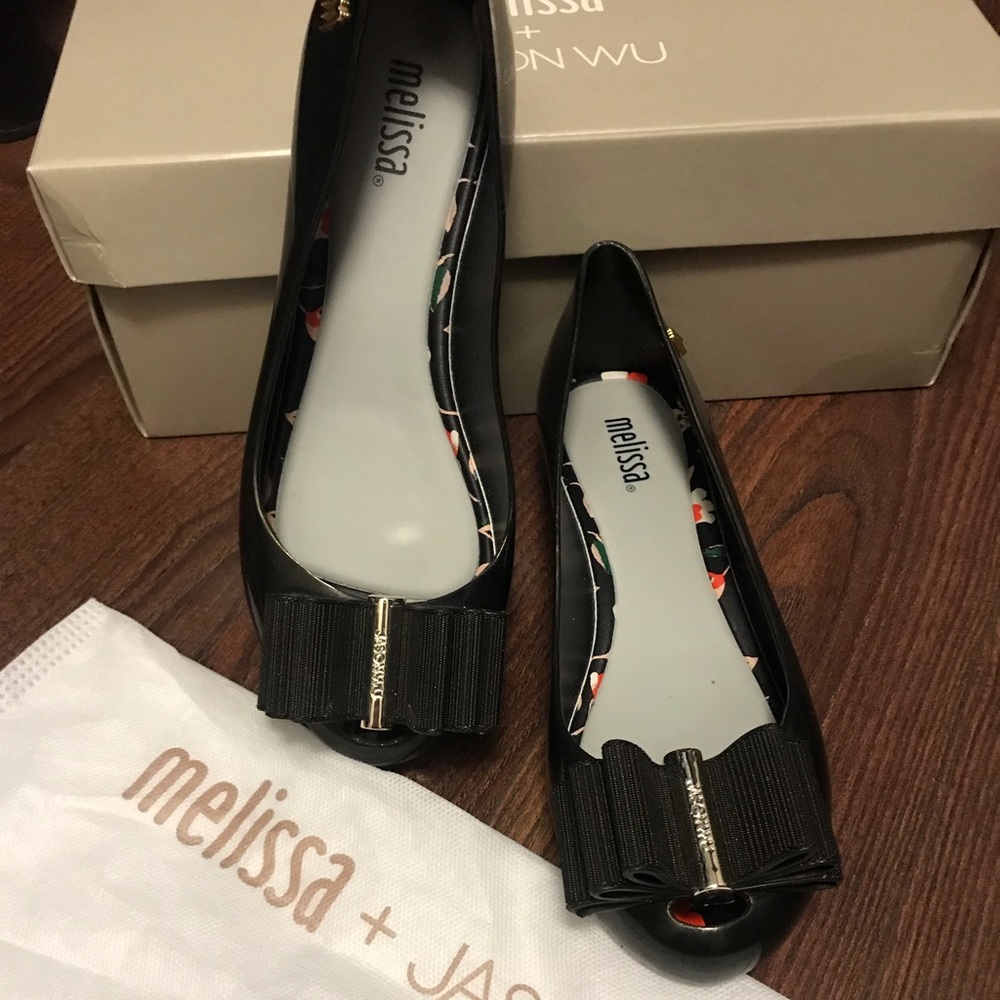 Like New Mini Melissa + Jason Wu